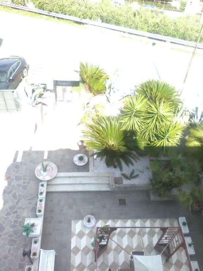 Villa Angela サン・ベネデット・デル・トロント エクステリア 写真